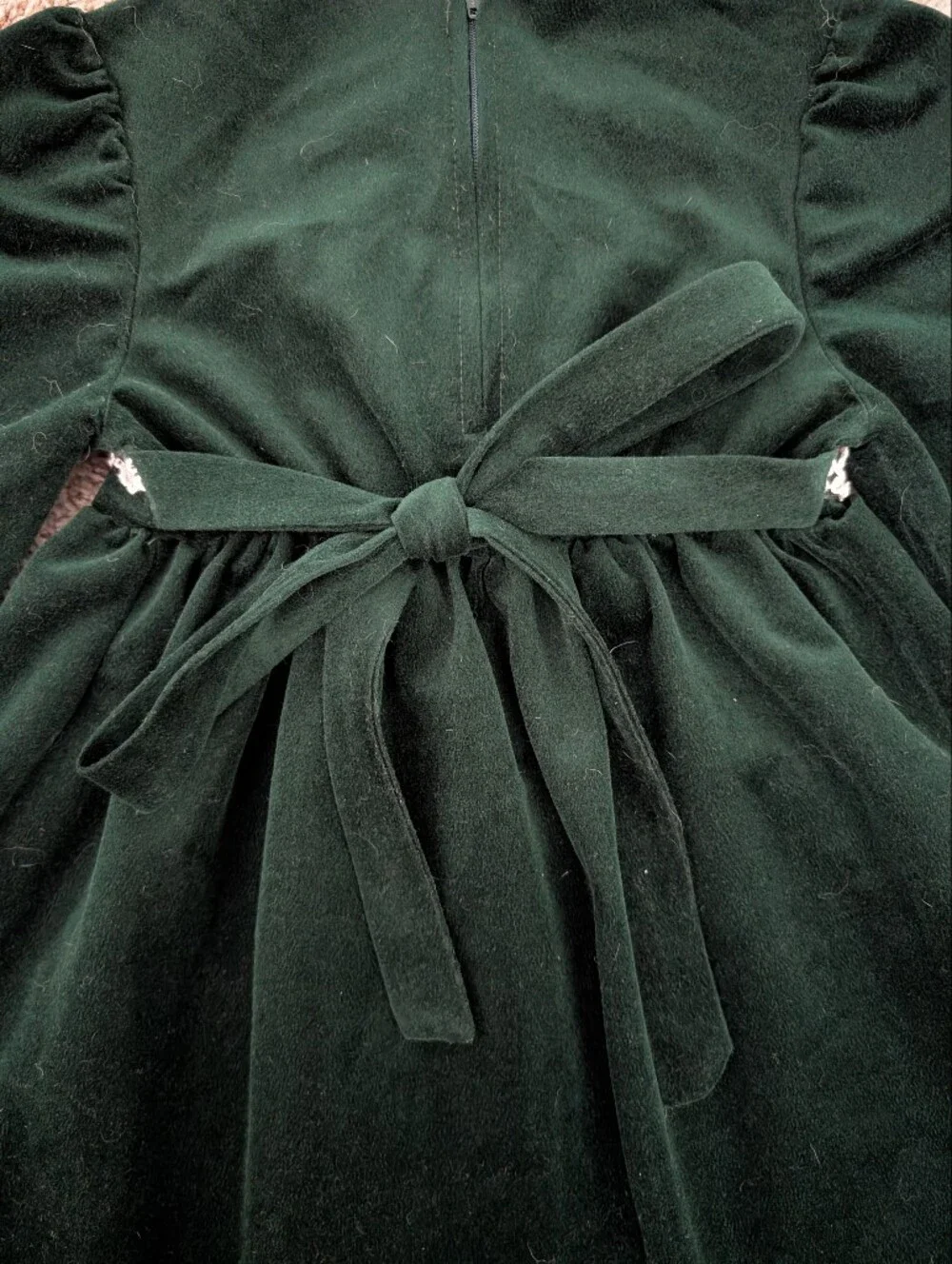 Vtg 90s Bonnie Jean Dark Green Velvet Dress with White Lace and Red Rose Accents